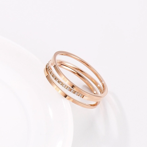 Gestapelter Ring Roségoldfarben 316L Edelstahl Zirkonia Besatz Geometrischer Schmuck Für Damen Elegant