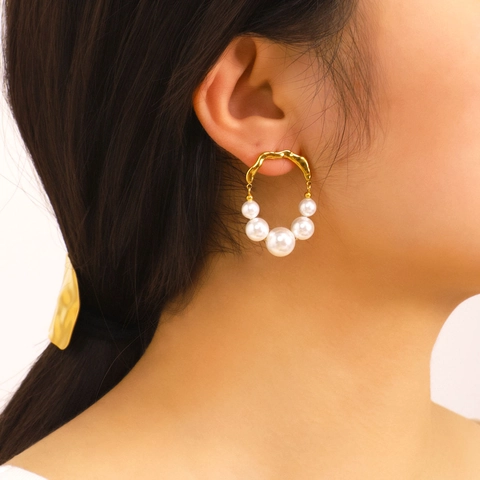 Pendientes De Aro De Acero Inoxidable Con Perlas Artificiales Para Mujer Chapado En Oro De 18K Geométrico Irregular Minimalista