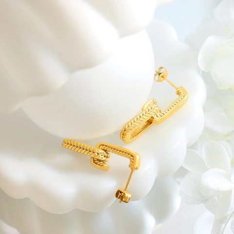 Pendientes De Eslabones Geométricos De Acero De Titanio Chapado En Oro Textura Tejida En Forma De U Joyas Para Mujeres