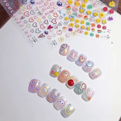 Autocollants Ongles Relief Smiley Coeur Graffiti Design Auto Adhésifs Manucure Décorations Ongles Tendances Mignonnes Wraps