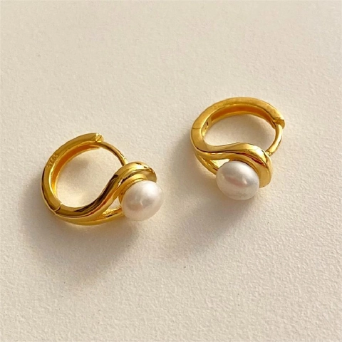 Elegante Kunstparel Hoop Oorbellen Met 925 Sterling Zilveren Oorbel Post Minimalistisch Gegolfd Ontwerp Voor Dames Bruiloft