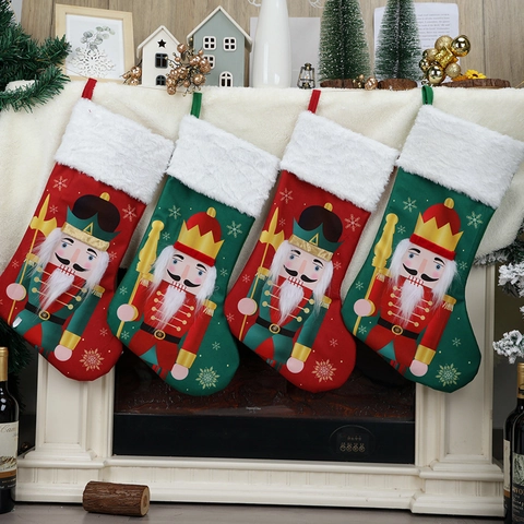 Notenkraker Soldaat Kerstsokken Grote Manchet Van Namaakbont Polyester Hangende Cadeautas Haard Vakantie Decoratie Rood Groen
