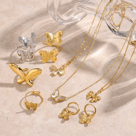 Collana Con Ciondolo A Farfalla Delicata Placcata Oro 18K Acciaio Inossidabile Con Strass E Madreperla Per Donna