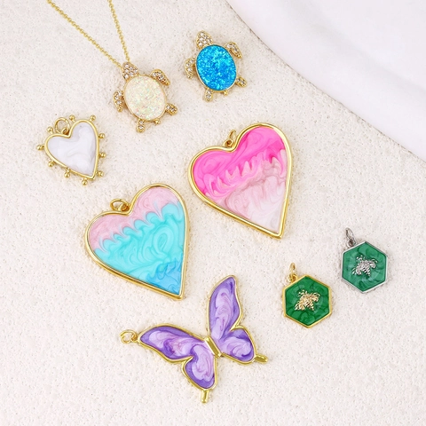Ciondoli In Rame Placcato Oro Smalto Cuore Farfalla Ape Tartaruga Margherita Forme Per Creazione Gioielli DIY