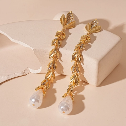 Long Dangle Earrings With Silver Earring Post Alloy Rhinestone Leaf Shape White Imitation Artificial Pearl For Women Elegant