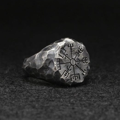 Vintage Viking Compass Rune Ring For Men Alloy Hammered Texture Punk Gothic Mythology Totem Band Ancient Silver Tone