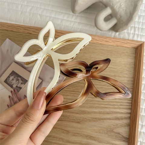 Butterfly Hair Claw Clip Acetate Alloy Hollow Shark Clip Large Minimalist French Style For Women Elegant Headwear