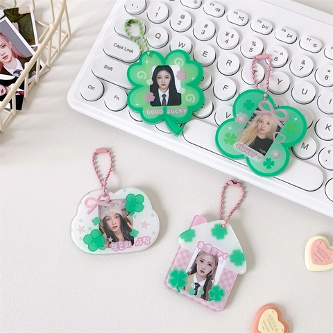 Kawaii Acryl Kleeblatt Haus Wolke Form Fotokartenhalter Schlüsselanhänger Für Ausweise Fotokarten Studenten Tasche Dekoration Mini Schutzhülle
