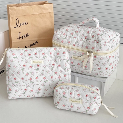 Quilted Cotton Makeup Bag Floral Rose Bowknot Pattern Travel Portable Organizer Zipper Pouch Aesthetic Sweet Style Women