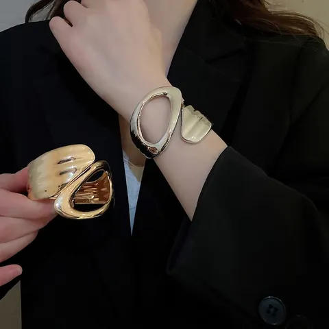 Bracelet En Alliage Creux Géométrique Irrégulier Style Métal Liquide Minimaliste Jonc Ouvert Pour Femmes Art Moderne Poli