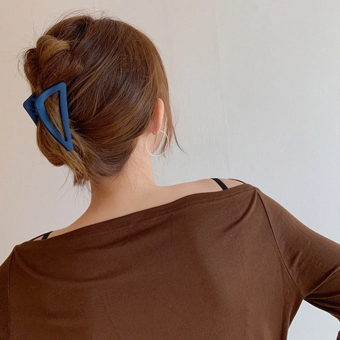 Haarklammer Dreieck Matt Frostet Geometrisch Kunststoff Haargreifer Minimalistisch Elegant Haar-Accessoires Für Damen