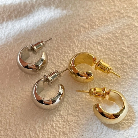 Pendientes De Botón Cobre Gruesos Forma C Chapado Oro 18K Con Poste Plata Esterlina 925 Pulido Chic Mujer