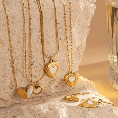 Collar Con Colgante De Corazón Chapado En Oro De 18K Acero Inoxidable Madreperla Joyería Para Mujer