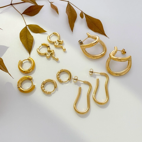 Orecchini a Cerchio Intrecciati Linee Geometriche Astratte Esagerate Smalto Acciaio Inossidabile Gioielli Minimalisti Donna Oro