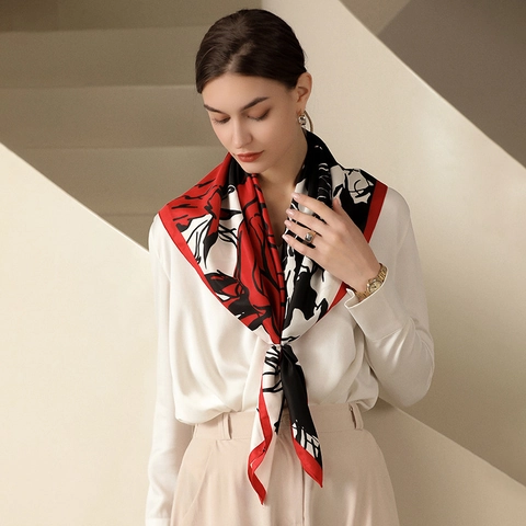 Women Elegant Floral Print Polyester Satin Scarf Large Square Head Neck Scarf Fashion Bag Accessory Office Commute Daily Wear