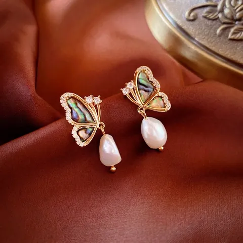 Boucles D'oreilles Pendantes Papillon Künstliche Perles Baroques Avec Nacre D'abalone Zircon Et Tige En Argent Style Rétro Femmes
