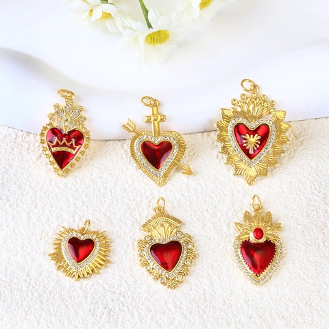 Retro Red Sacred Heart Pendants Gold Plated Copper With Zircon Rhinestone DIY Jewelry Accessories For Necklace Making
