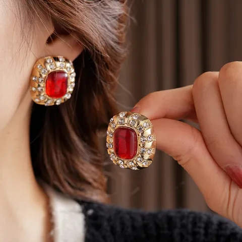 Vintage Red Resin Gemstone Stud Earrings Alloy Rhinestone With Silver Earring Post Elegant Palace Style For Women