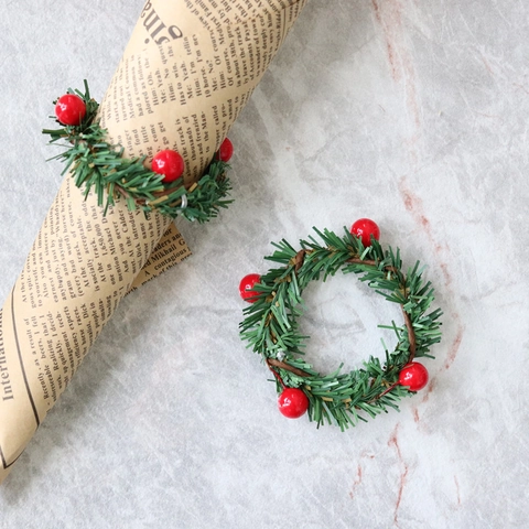 Christmas Napkin Rings Red Berry PVC Pine Needle Wreath Style Table Decor For Festive Holiday Dining