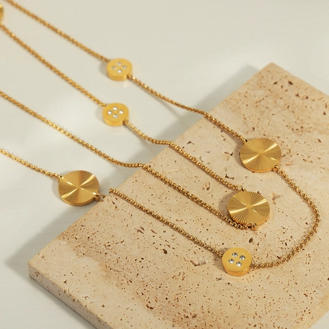 Collar Largo de Acero de Titanio Vintage con Colgante Redondo para Mujer Cadena de Suéter con Circonia Incrustada Joyería de Moda