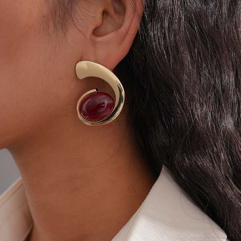 Pendientes De Botón Ovalados De Resina Con Envoltura De Aleación Dorada Irregular Y Poste De Acero Para Mujeres Joyas Modernas