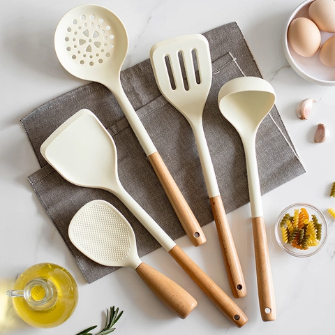Utensili Da Cucina In Silicone Spatola Mestolo Da Minestra Giratutto Con Manico In Faggio Resistente Al Calore Antiaderente