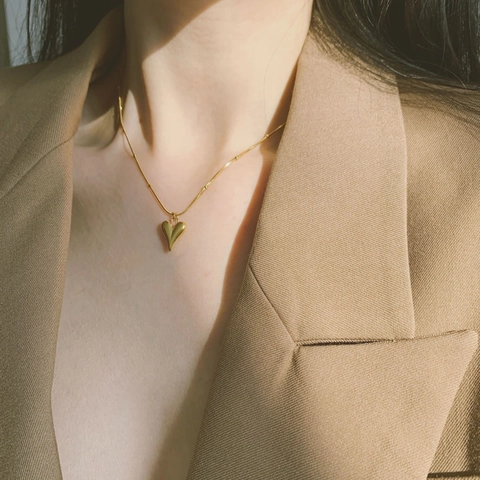 Collar Con Colgante De Corazón Acero De Titanio Minimalista Corazón De Melocotón Cadena De Satélite Para Mujer Joyería Elegante