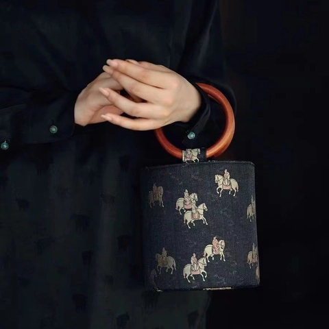 Borsa A Secchiello In Broccato Di Raso In Stile Cinese Retrò Con Manici Circolari In Legno Motivo Cavallo Dinastia Tang