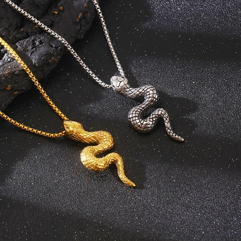 Detailed Snake Pendant Necklace Stainless Steel Realistic Scales Animal Punk Hip Hop Jewelry Gift For Men Women Unisex