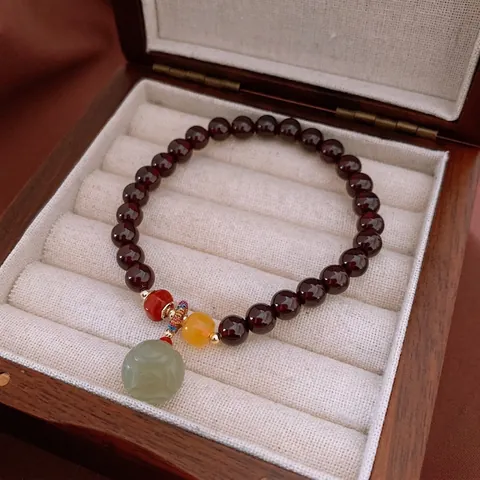 Granat Perlenarmband Mit Hetian Jade Lotus Anhänger Und Bernstein Perlen Vintage Chinesischer Stil Handgefertigter Schmuck Für Damen