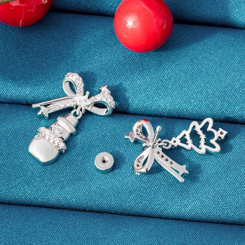 Christmas Cartilage Stud Earrings With Titanium Steel Earring Post Zircon Bowknot Snowman Tree Bell Jewelry For Women