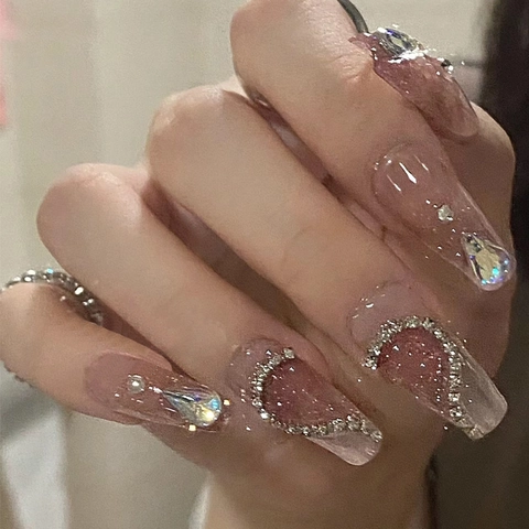 Pink Gradient Cat Eye Press On Nails With Heart Rhinestones Long Coffin Shape Hand Made Reusable Fake Nails For Women Party Manicure