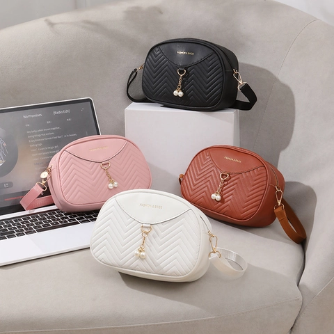 Women Chevron Quilted Shell Crossbody Bag PU Leather With Artificial Pearl Pendant Elegant Shoulder Purse Fashion Versatile