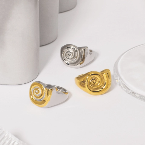 Anello A Spirale In Acciaio Inossidabile Texture A Conchiglia Lucidato Impermeabile Ipoallergenico Gioielli Moderni Da Donna