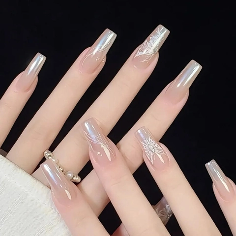 Unghie Finte Lunghe A Bara Sfumate Rosa Nude Design Farfalla Bianca Finitura Perla Artificial Laser Plastica ABS Per Donne