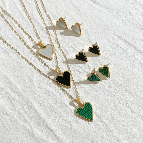Pendientes De Botón Con Forma De Corazón Chapado En Oro Minimalistas Con Poste De Acero Inoxidable