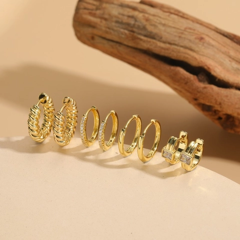 Hoop Ohrringe Für Frauen Kupfer Zirkon Vergoldet Gedreht Glatt Geometrisch Minimalistisch Schmuck Elegante Ohrbuckel
