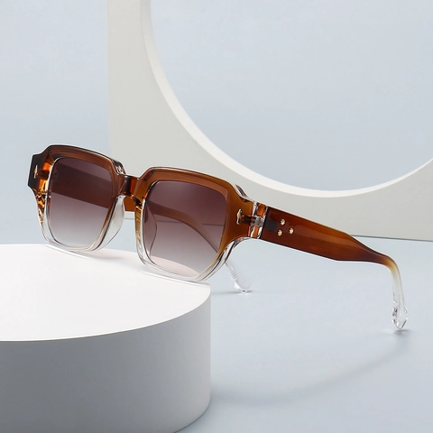 Square Sunglasses Oversized PC Frame UV400 Protection Retro Modern Style Metal Rivet Decor For Men And Women