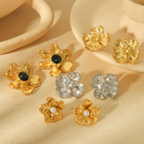 Flower Stud Earrings Stainless Steel 18K Gold Plated With Faux Artificial Pearl And CZ Stone Retro Elegant For Women