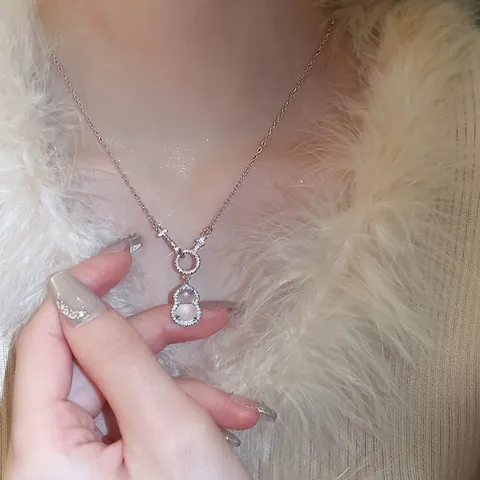 Collier Avec Pendentif En Forme De Gourde En Cuivre Incrusté De Zircon Style Chinois Minimaliste Bijoux Femme
