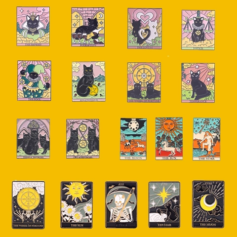 Spilla Pin In Smalto Gatto Nero Carta Dei Tarocchi Lega Mistico Occulto Distintivo Da Bavero Gioielli Di Moda Accessorio