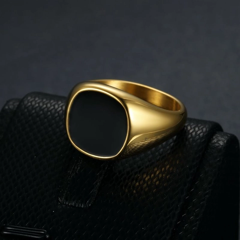 Siegelring Aus Edelstahl Vergoldet Schwarze Emaille Einlage Quadratisch Minimalistisch Hip Hop Unisex Schmuck