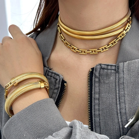Schmuck aus Edelstahl mit mehrlagigem Tubogas-Design und H-Gliedern Halskette und Armband in Gold- und Silberoptik für Damen