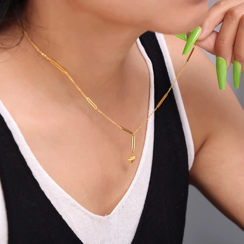 Collar Con Colgante De Estrella Chapado En Oro Acero De Titanio Cadena Geométrica Para Mujer Minimalista