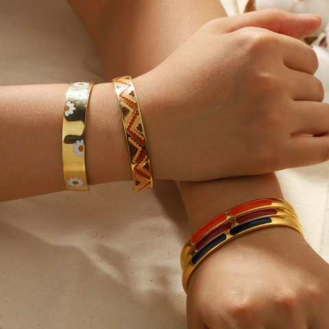 Geometrisches Emaille Edelstahl Manschettenarmband Blumen Bemalt Vergoldet Mode Schmuck Accessoire Für Damen