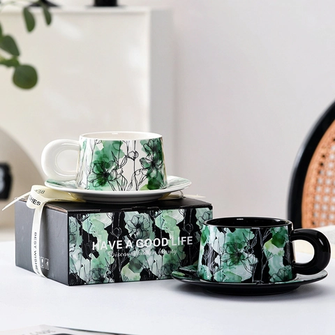 Tazza Da Caffè E Piattino In Ceramica Motivo Floreale Porcellana Sotto Vetrina Tè Pomeridiano Con Confezione Regalo