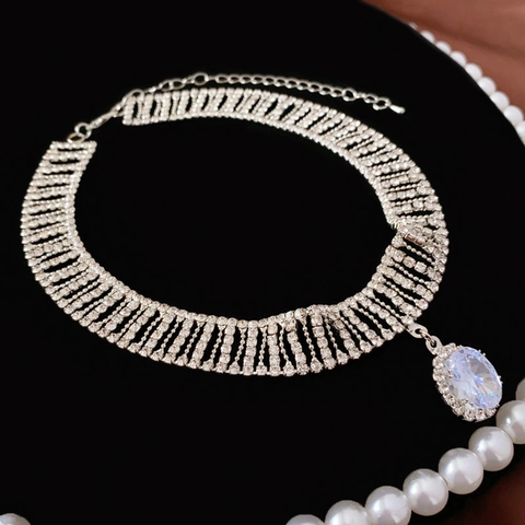 Sparkling Zircon Waterdrop Pendant Choker Necklace Alloy Rhinestone Wide Chain Luxury Jewelry Women Wedding Party Silver