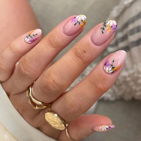 Press On Nails Oval Shape Kunstnagels Met Bloemenprint Nude Roze Basis Voor Vrouwen Elegante Eenvoudige Stijl Manicure