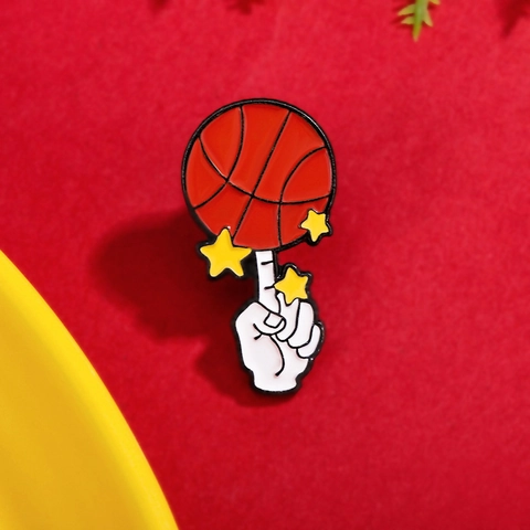 Spille In Smalto Basket Cartone Animato Gioielli Sportivi Lega Di Zinco Per Zaino Giacca Maglia Scarpe Cappello Accessorio