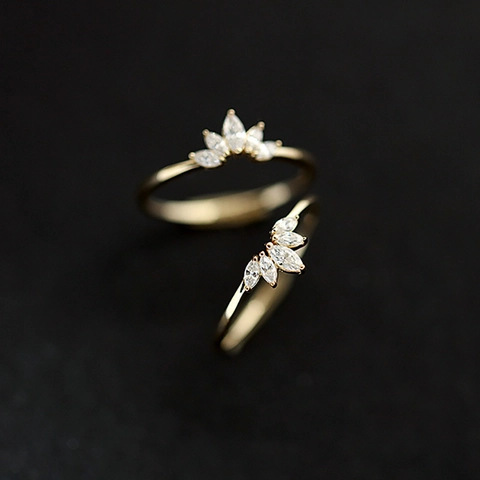 Anillo de Corona de Plata de Ley 925 para Mujer con Diamantes de Imitación Talla Marquesa Incrustados Anillo de Dedo Elegante